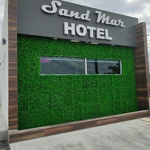 Sand Mar Hotel